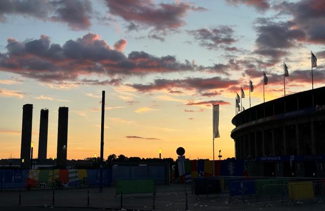 1718500921757092669.png 4.png